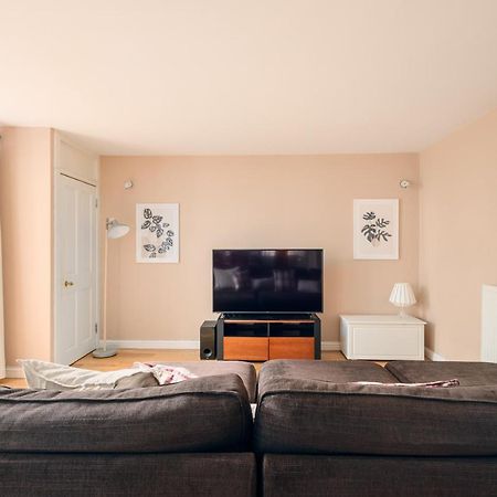 2Br New Town Garden Apartment เอดินบะระ ภายนอก รูปภาพ